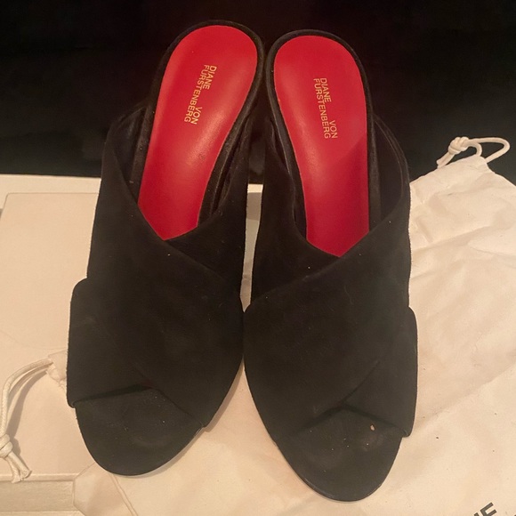 Diane Von Furstenberg black suede heels - Picture 2 of 6